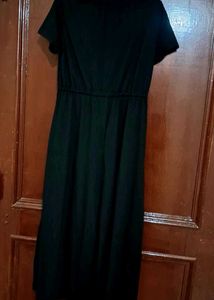 Elegant Black Midi Dress 💫