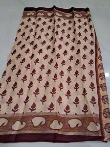 Beautiful Paisley Print Saree