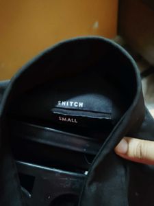 Men's Black Button-Up Shirt