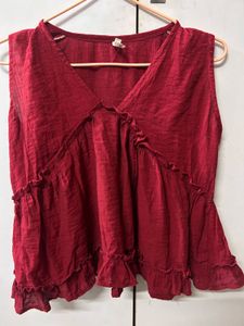Chic Red Ruffled Sleeveless Top