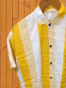 Men's Half Shirt Size XL