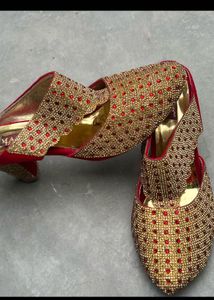 Sparkling Embellished 👠 ✨💃