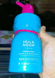 Foxtale Hula Hoop Infinity Pool Body Wash