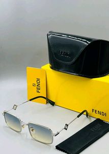 Chic Fendi Square Sunglasses