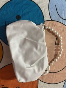 White Pearl Handle Clutch Bag
