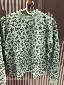 Floral Print Long Sleeve Top