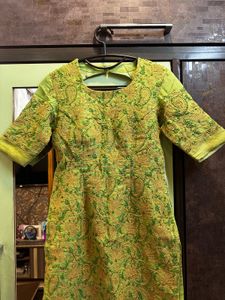 Adaah Chikankari Padded Kurta