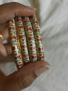 2 Set of 4 Floral Enamel Bangles