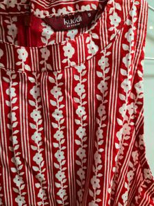 Stylish Printed Sleeveless Kurta