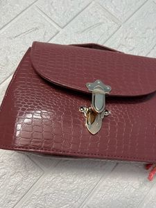 Combo of croco and ruskbrown bag