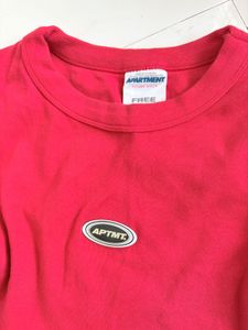 🚨sale🚨Red APTMT baby Tee