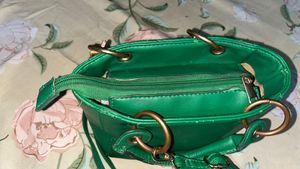 Chic Quilted Emerald Green Handbag