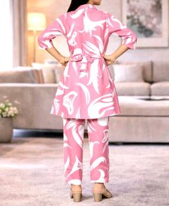 Chic Pink Leaf Print Kurta Set
