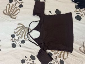 H&amp;M Ribbed Cold Shoulder Top