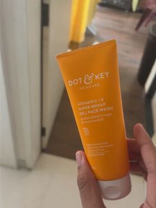 DOT &amp; KEY Vitamin C+E Gel Face Wash