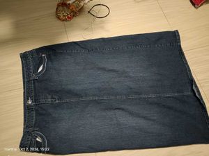Stylish Denim Midi Skirt