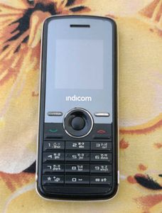 HUAWEI feature phone with charger