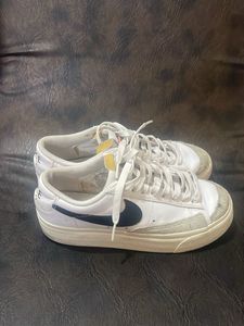Nike Blazer Low Sneakers