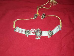 Exquisite Pearl Necklace &amp; Earring Set