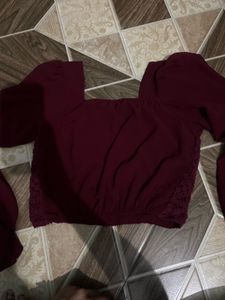 cute maroon lang sleeves crop top
