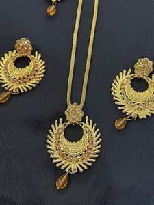 Gold-tone Indian Jewelry Set