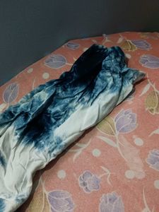 Embroidered Tie-Dye Kurta