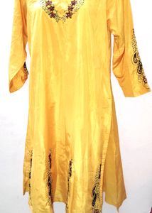 New Arractive Gold Yellow Set