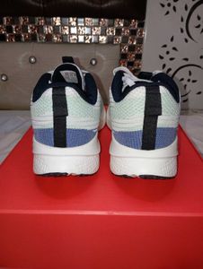 Columbus Men's White Running Shoes