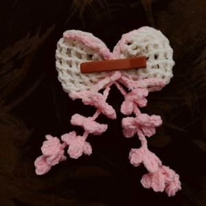Crocheted Bow Hair Clip