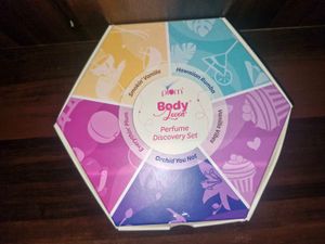 Plum BodyLovin' Perfume Set