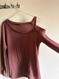 Chic Cold Shoulder Knit Top