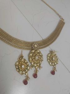 Elegant Gold Necklace &amp; Earring Set