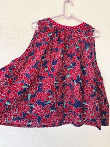 Floral Sleeveless Blouse