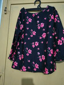Chic Floral Print Black Top