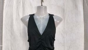 4206. Sexy black top
