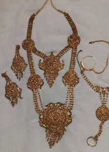Sparkling Gold-Tone Necklace Set