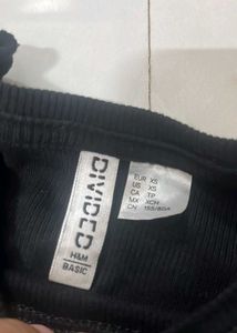 Classic Black Ribbed Fitted T-Shirt