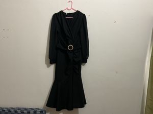 Elegant Black Midi Dress