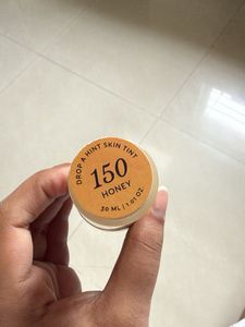 Aknd Drop A Hint Hydrating Skin Tint SPF 30