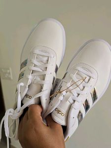 🔻PRICE DROP - ADIDAS Court Platform Sneakers
