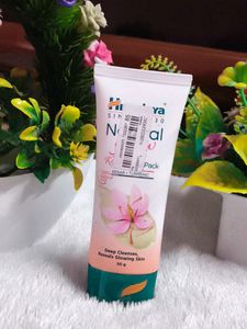 Himalaya Natural Glow Kesar Face Pack 50g