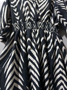 Stylish Black &amp; White Zebra Print Dress