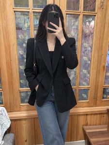 Korean black blazer