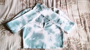 Tie-Dye Long Sleeve Crop Top
