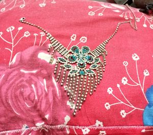 Beautiful Necklace💎With A Bracelet Only In ₹199☺