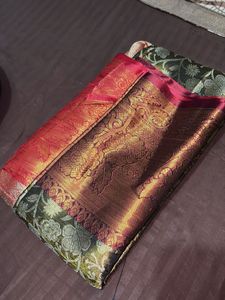Paithani Golden Saree With Tag