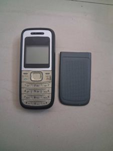 Vintage Nokia Basic Mobile Phone