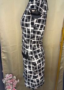 Chic Black &amp; White Patterned Dress
