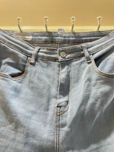 Women's Light Wash Wide Leg Jeans