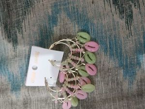 Beautiful earings.